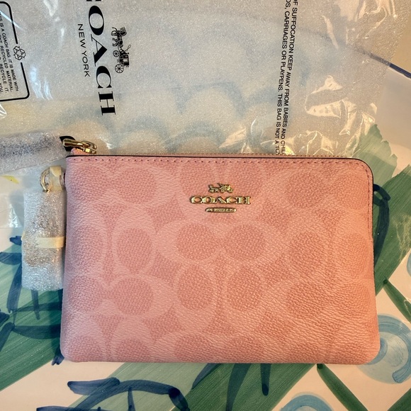 Coach Corner Zip Wristlet In Signature Canvas With Charms In Pink CEF72 NWT